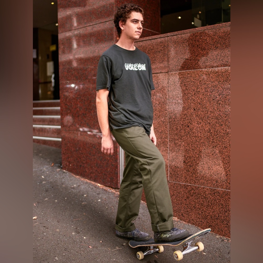 Volcom Frickin Skate Chino Pants Men’s 32